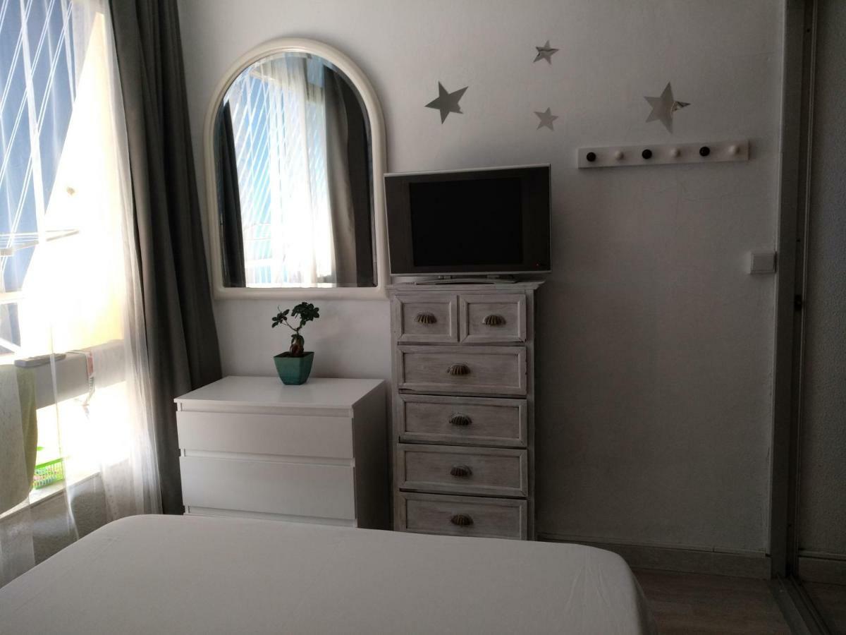 Moderno Apartamento Torremolinos Centro Apartman Kültér fotó